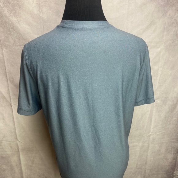 Vuori Mens L Workout Tee T-Shirt Light Blue Short Sleeve Athletic Fabric - Picture 5 of 7